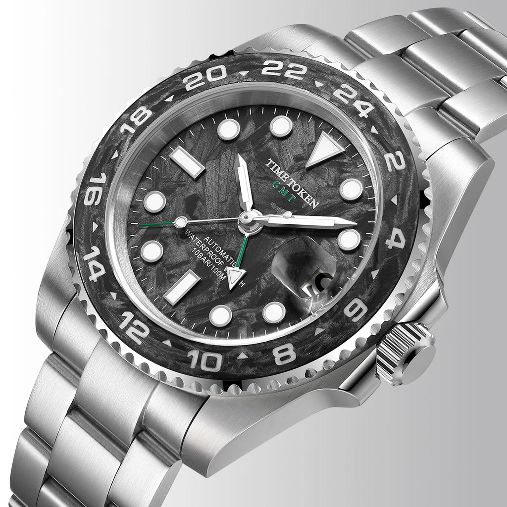 Aurexon GMT Carbon — Automatisk Klocka med Kolfiber och 100m Vattenresistens