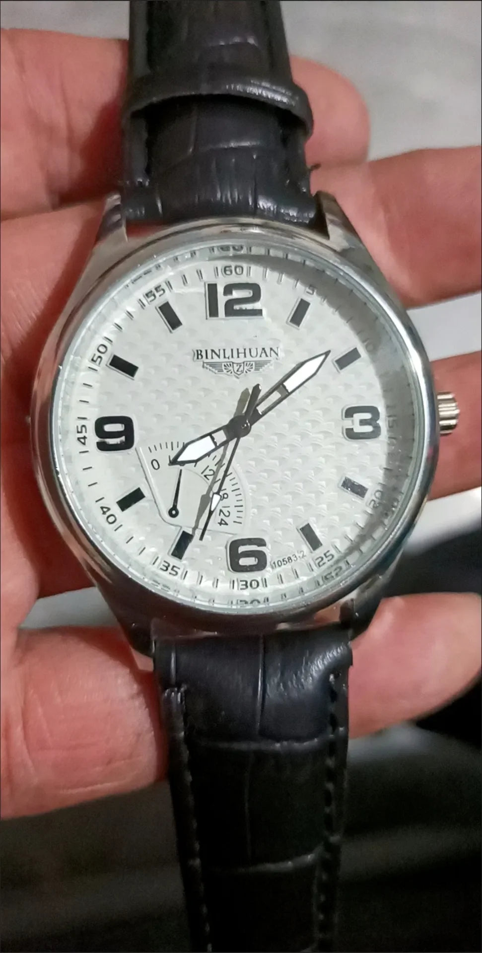 Aurexon Heritage — Klassisk Kvartsur med Läderarmband